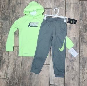 🆕️ Nike Hoody & Joggers